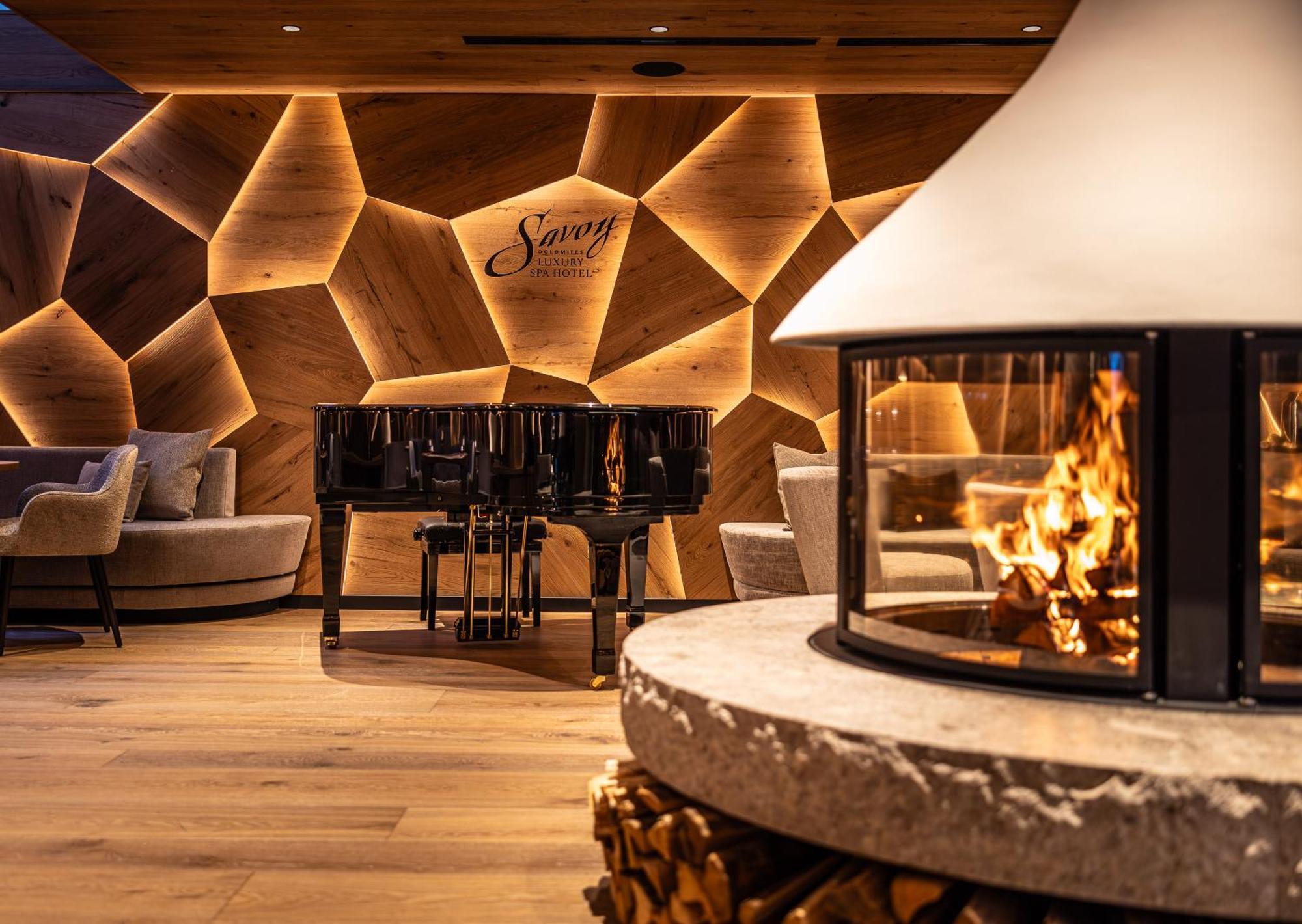 Savoy Dolomites Luxury & Spa Hotel Selva di Val Gardena Esterno foto
