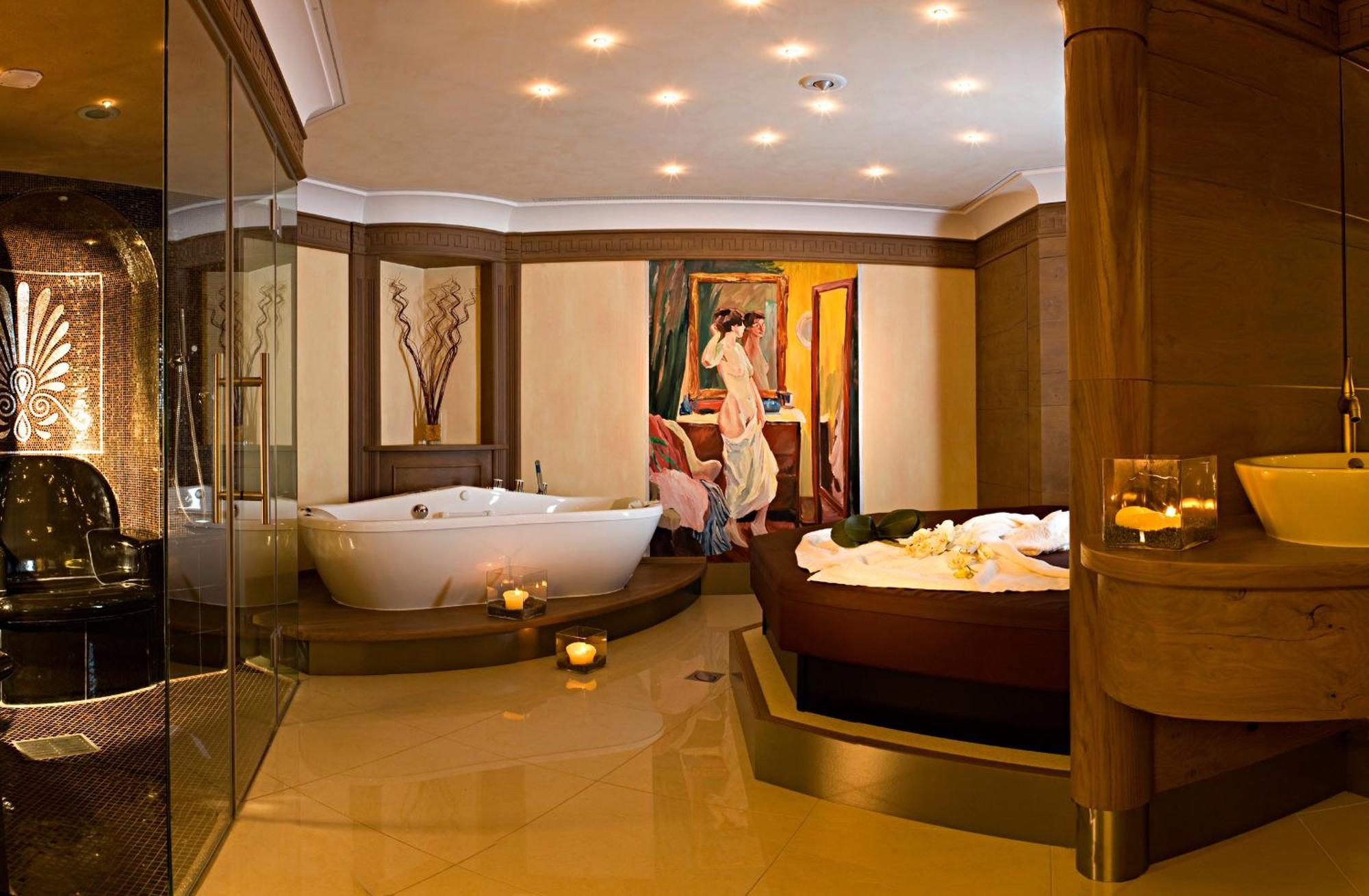 Savoy Dolomites Luxury & Spa Hotel Selva di Val Gardena Esterno foto