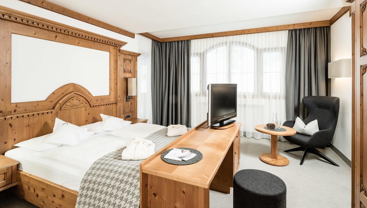 Savoy Dolomites Luxury & Spa Hotel Selva di Val Gardena Esterno foto