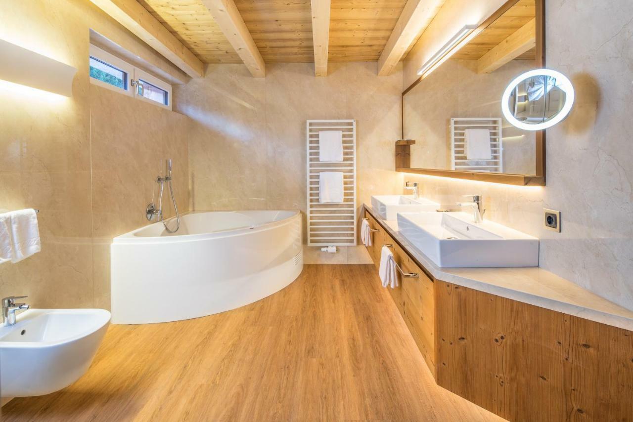 Savoy Dolomites Luxury & Spa Hotel Selva di Val Gardena Esterno foto